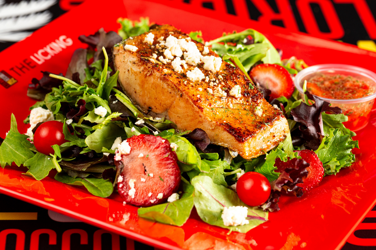 Grilled strawberry salmon